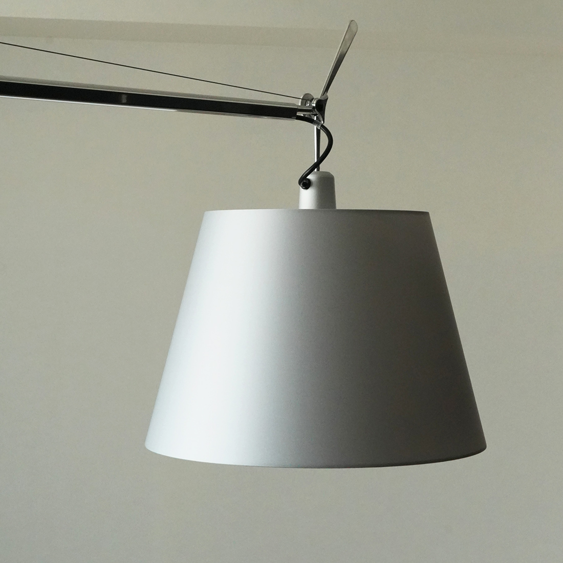 Tolomeo Mega Floor
