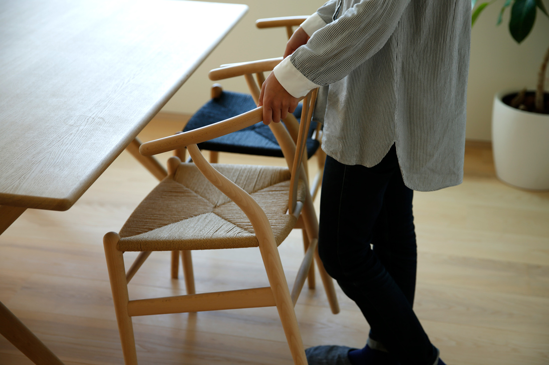 世界中で愛される
CARL HANSEN & SONのベストセラーCH24「Yチェア」
