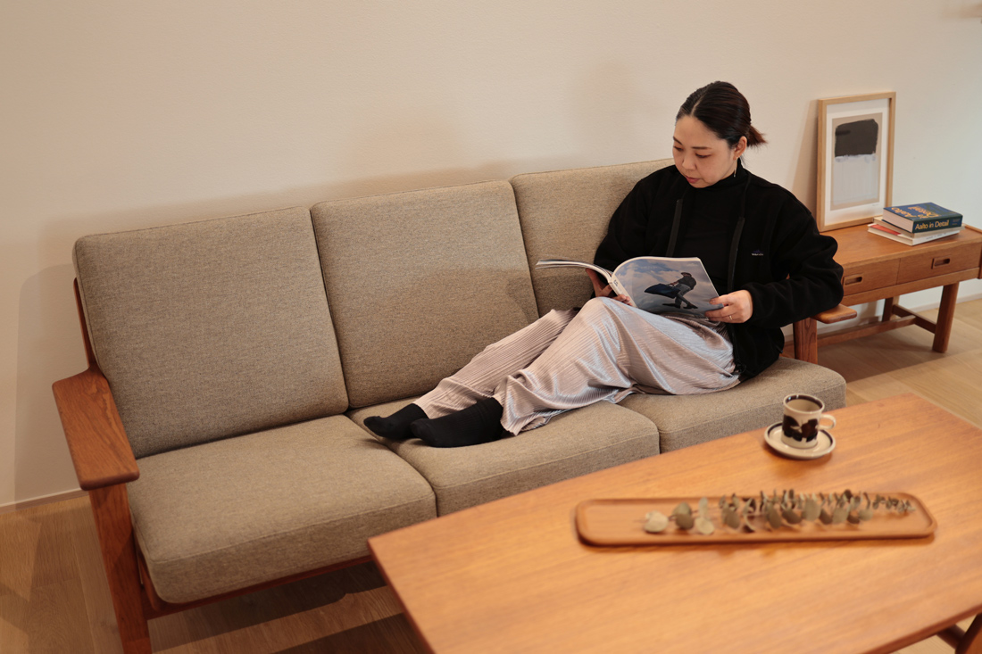 時を超えて愛される北欧デザインと安らぎの座り心地CH293ソファ