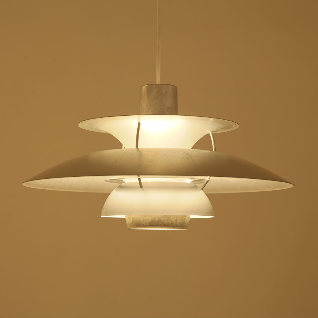 当店限定山口一郎アートポスター付】Louis Poulsen（ルイスポールセン