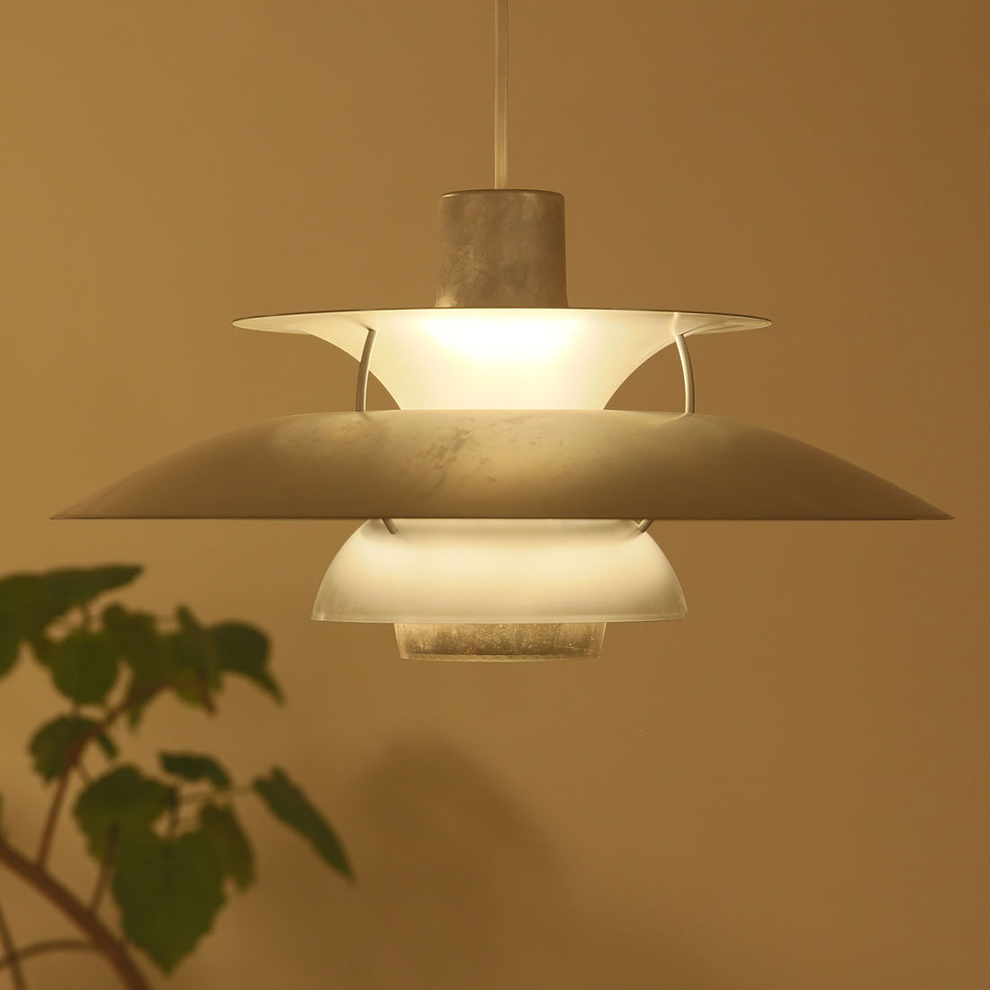 当店限定山口一郎アートポスター付】Louis Poulsen（ルイスポールセン