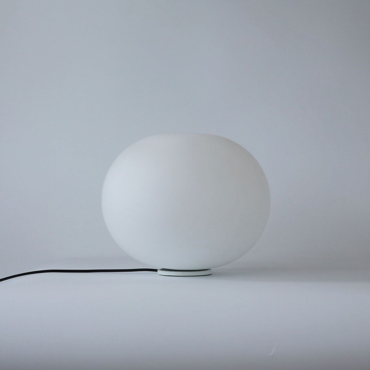 FLOS(フロス) / GLO-BALL　BASIC 1（グロボールベーシック1）