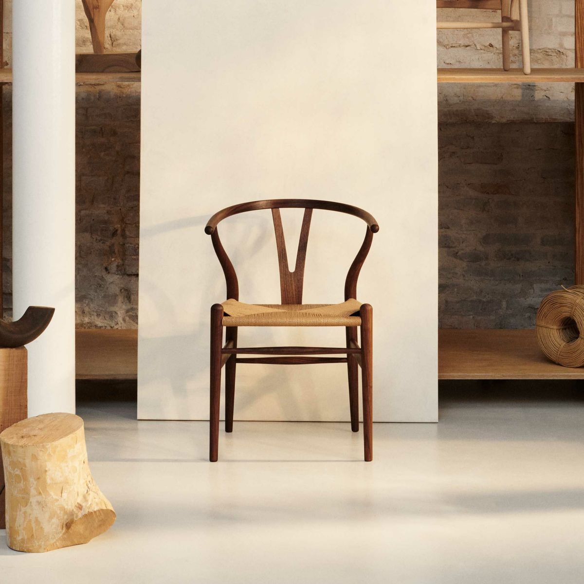 CARL HANSEN & SON （カール・ハンセン＆サン） / CH24 / Yチェア（ワイチェア） ウォルナット材・オイル仕上げ SH45cm