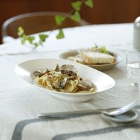 yumiko iihoshi porcelain （イイホシユミコ）/ Oval plate L / オーバルプレート　L (lily white)