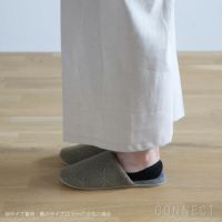 Kvadrat （クヴァドラ）/CONNECTオリジナルスリッパ / Tambourine Hallingdal （タンバリンハリンダル）/ カーキ