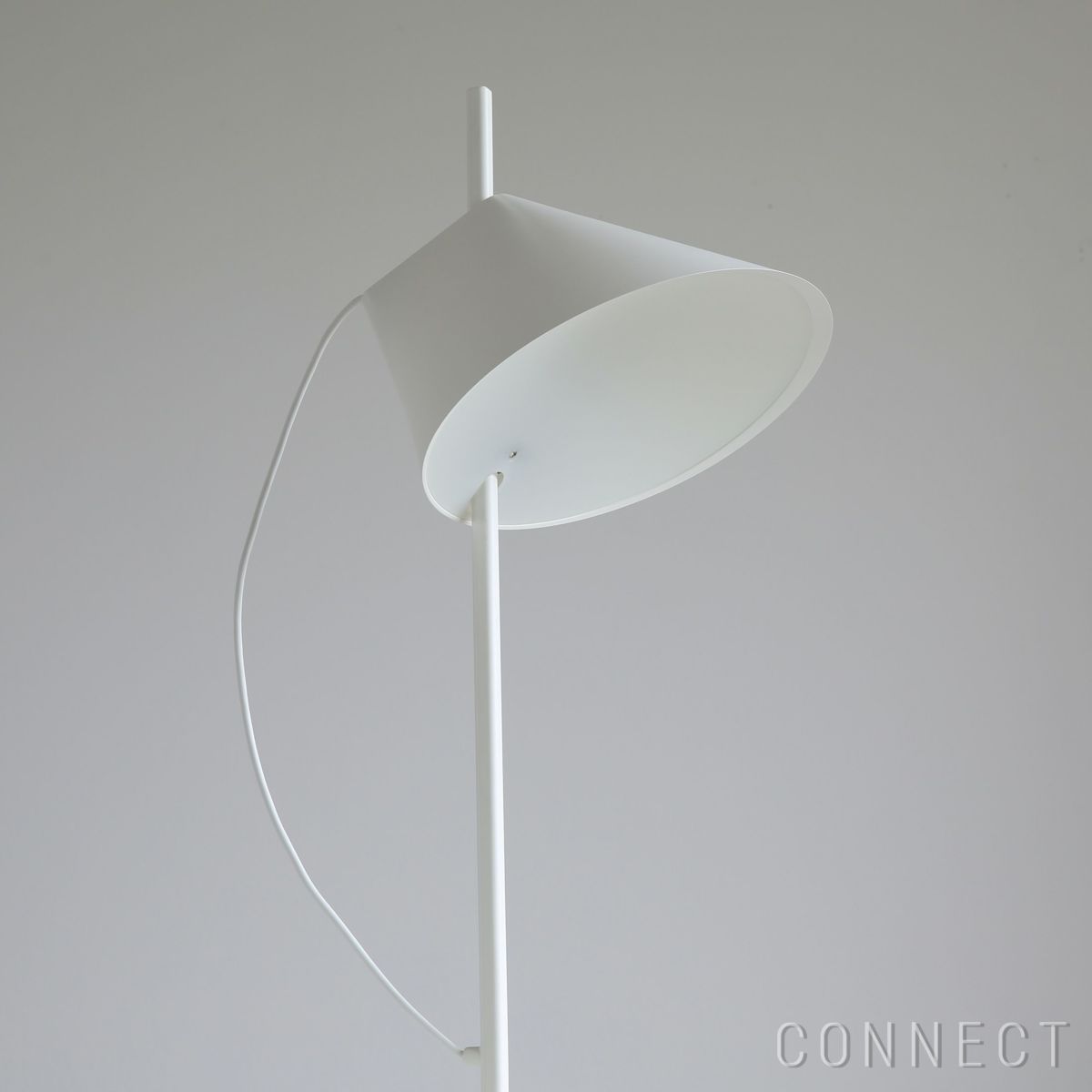 louis poulsen(ルイスポールセン)/YUH（ユー）/ Table