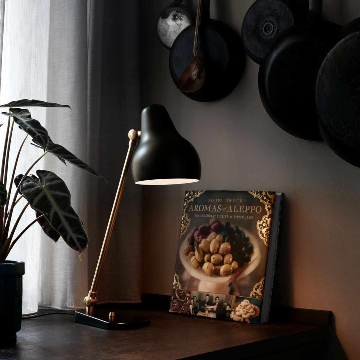 Louis Poulsen(ルイスポールセン) / VL 38 Table（VL38 テーブル)