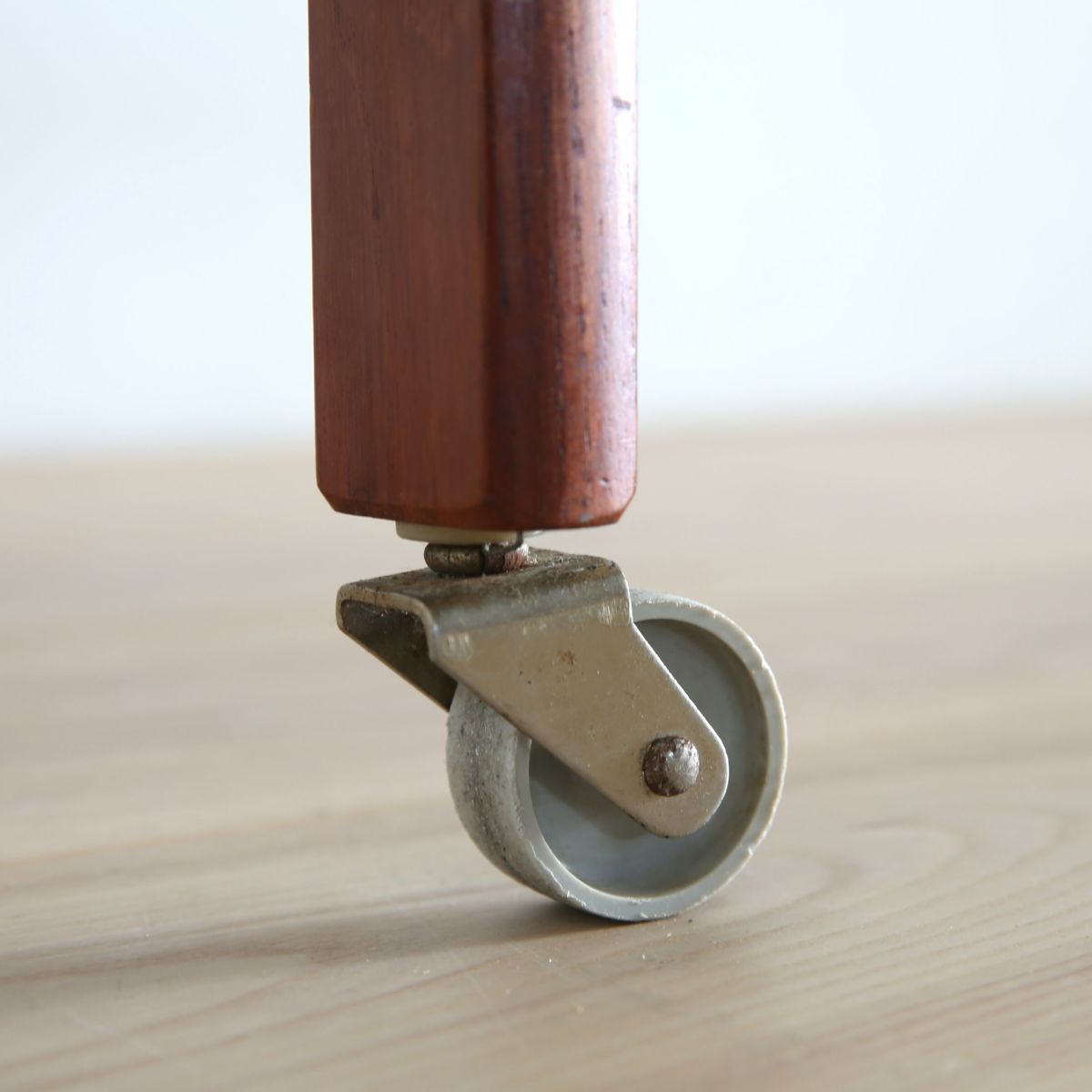 ソーイングワゴン（vd1801-279） 【北欧ヴィンテージ】