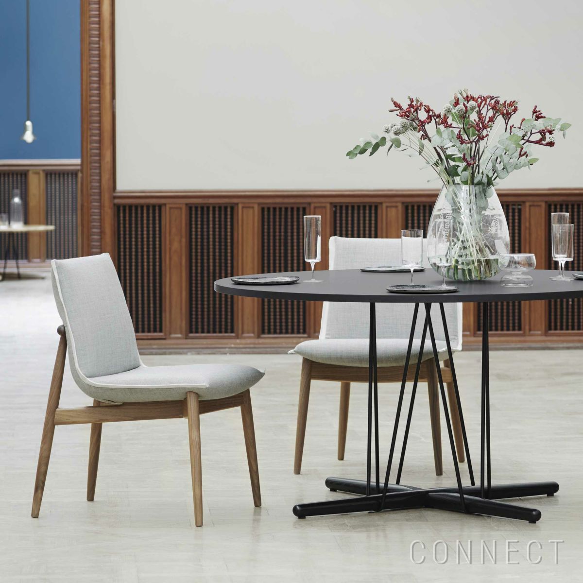 CARL HANSEN&SON （カールハンセン＆サン） E004 / EMBRACE CHAIR / ウォルナット材・オイル仕上げ / CLARA2-144