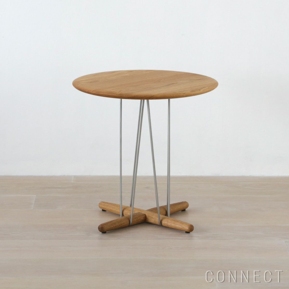 CARL HANSEN & SON （カール・ハンセン＆サン） E021 / EMBRACE LOUNGE TABLE / オーク材・オイル仕上げ・ステンレス脚 / φ48cm / コーヒーテーブル