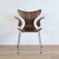 Fritz Hansen(フリッツ ハンセン) LILY（リリー） ナチュラルウッド　ウォルナット　アームチェア 【50周年アニバーサリーモデル】