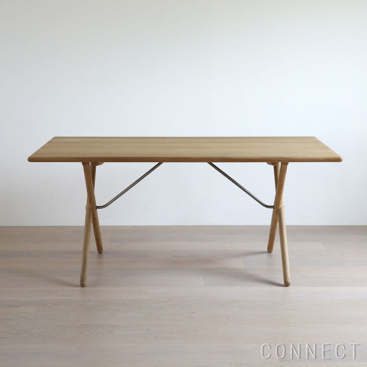 PP Mobler（PPモブラー） / PP85/160 Cross Legged Table（クロスレッグドテーブル） / オーク材・ソープ仕上げ