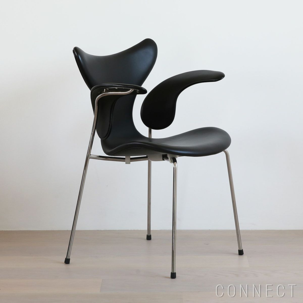 FRITZ HANSEN（フリッツ・ハンセン） / LILY（リリー） / アームチェア / ソフトレザー / ブラック