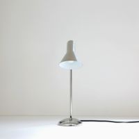 Louis Poulsen(ルイスポールセン) / AJ Mini Table（AJ ミニ テーブル） ポリッシュステンレス