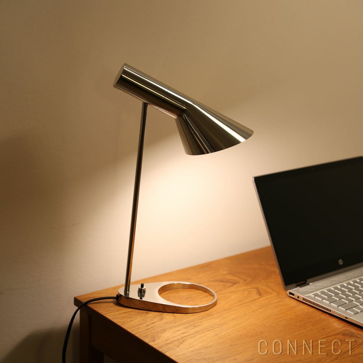 Louis Poulsen(ルイスポールセン) / AJ Mini Table（AJ ミニ テーブル） ポリッシュステンレス