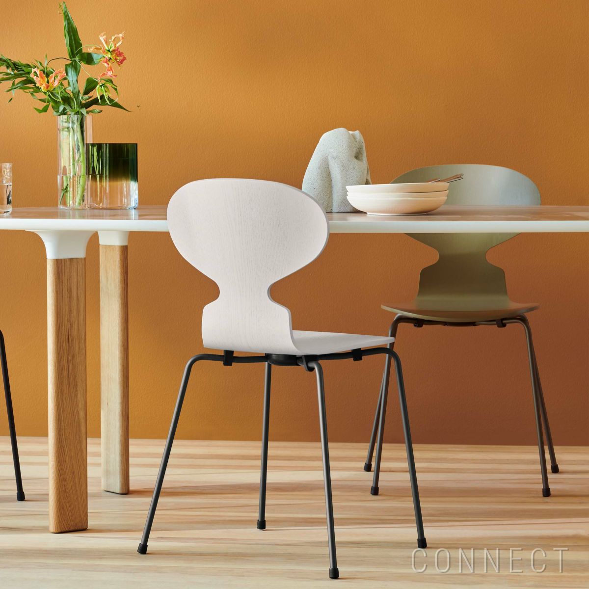 FRITZ HANSEN(フリッツ・ハンセン)/ ANT（アリンコチェア） / ライトベージュ / カラードアッシュ