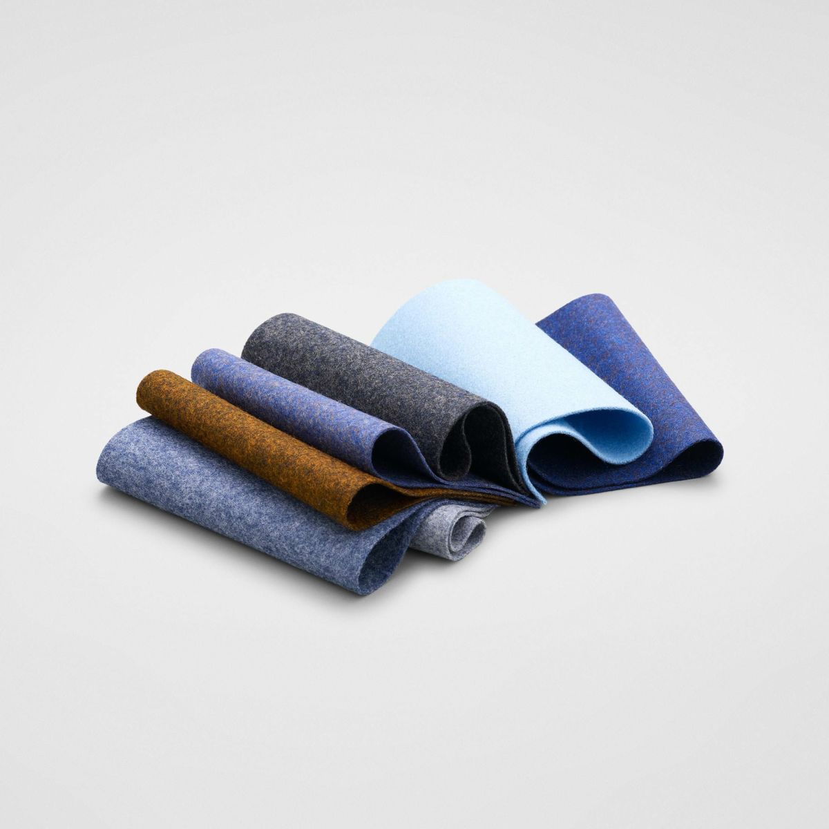 Kvadrat（クヴァドラ）/ Divina Melange 3（ディヴィナ メランジェ） / 1213 / ファブリック