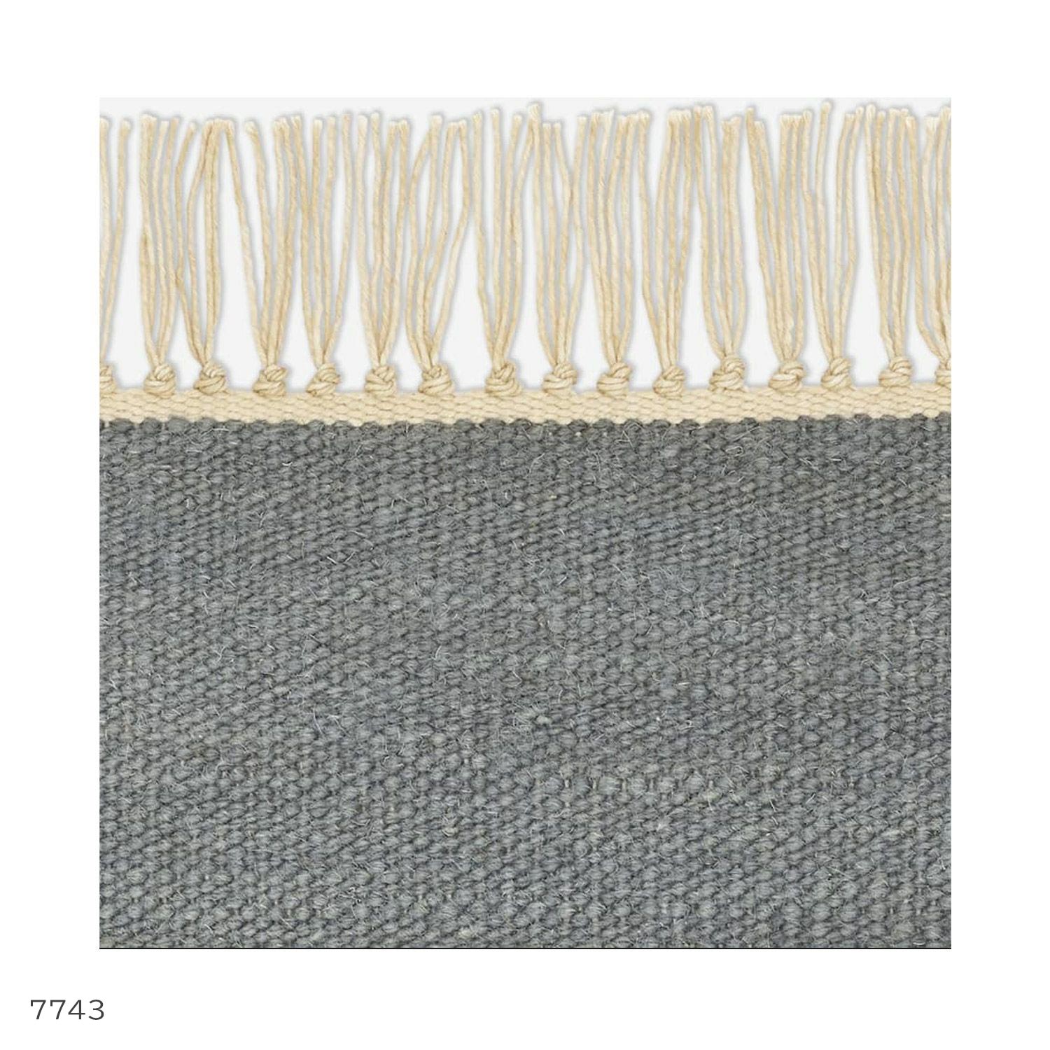 Kvadrat / Kinnasand（クヴァドラ / キナサン）/Vintage Naturally Coloured Fringes（ヴィンテージ ナチュラリー カラード フリンジ）/7154000（180cm×240cm）/ラグ