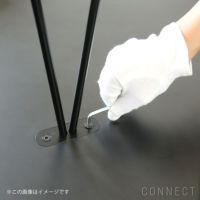 CARL HANSEN & SON（カール・ハンセン＆サン） / E020 EMBRACE TABLE / オーク材・ブラック塗装・ブラックラミネート・ブラック脚 φ79.5cm / テーブル 