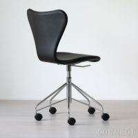 FRITZ HANSEN（フリッツ・ハンセン） / SERIES 7（セブンチェア） / キャスター付き回転ベース / Essential Leather（エッセンシャルレザー） / ブラック / フルパディング / エッセンシャルレザーキャンペーン