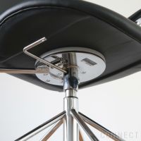【キャンペーン特別価格】FRITZ HANSEN（フリッツ・ハンセン） / SERIES 7（セブンチェア） / アームチェア / キャスター付き回転ベース / Essential Leather（エッセンシャルレザー） / ブラック / フルパディング / エッセンシャルレザーキャンペーン