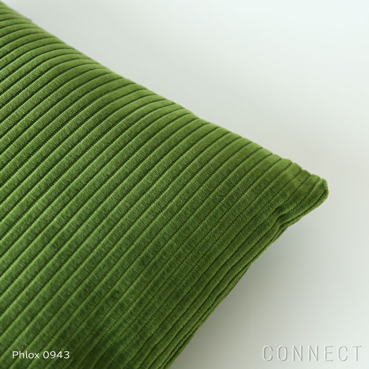 Kvadrat/Raf Simons（クヴァドラ/ラフ・シモンズ） / クッション45×45cm / Phlox（フロックス） / アクセサリー