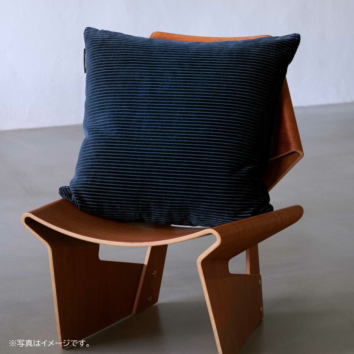 Kvadrat/Raf Simons（クヴァドラ/ラフ・シモンズ） / クッション60×60cm / Phlox（フロックス） / アクセサリー