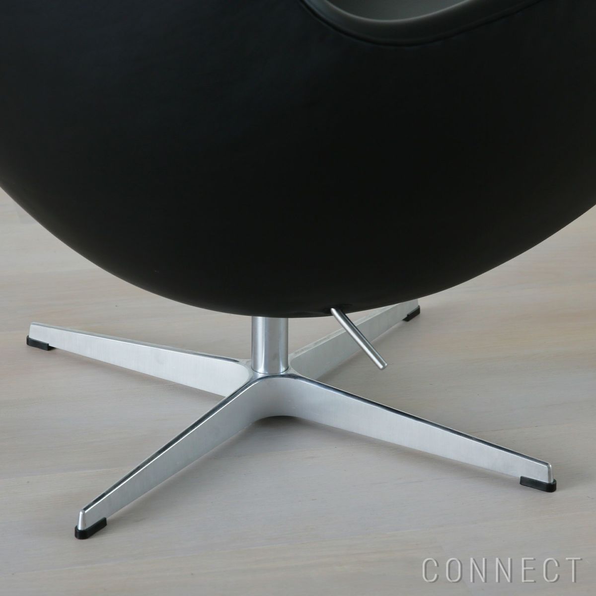 FRITZ HANSEN（フリッツ・ハンセン） / EGG（エッグチェア） / ラウンジチェア / Essential Leather（エッセンシャルレザー） / ブラック