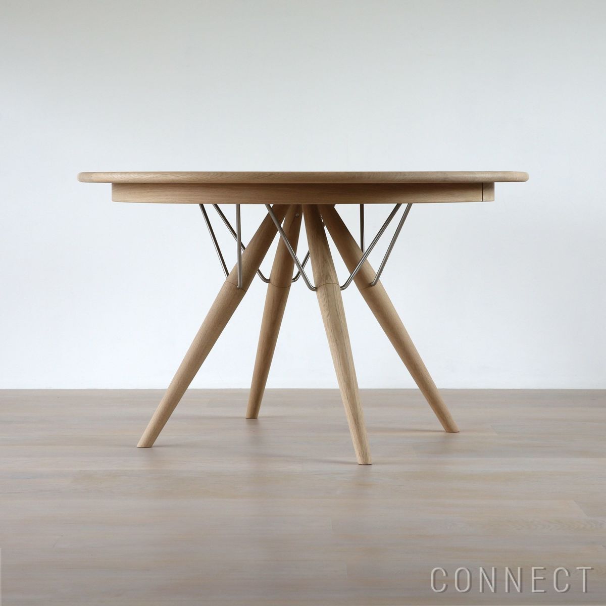 PP Mobler（PPモブラー） / PP75 / オーク材・ソープ仕上げ / Φ120 / テーブル