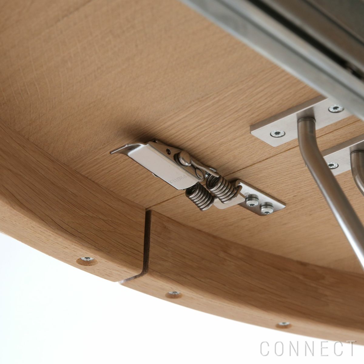 PP Mobler（PPモブラー） / PP75 / オーク材・ソープ仕上げ / Φ120 / テーブル