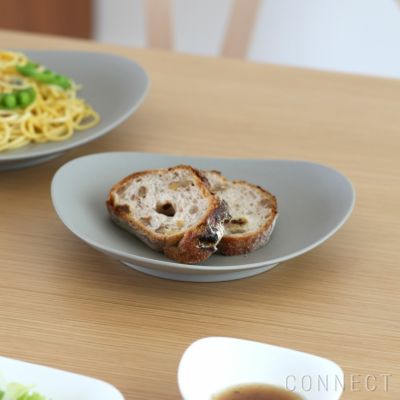 《決算キャンペーン pt10倍》yumiko iihoshi porcelain （イイホシユミコ） / SHIONARI（シオナリ） / plate（プレート） 19.5cm / グレー