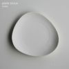 yumiko iihoshi porcelain （イイホシユミコ） / SHIONARI（シオナリ） / plate（プレート） 24.5cm / ホワイト