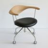 PP Mobler（PPモブラー） / PP502 Swivel Chair（スイヴェルチェア） / オーク材・ソープ仕上げ / スタンダードレザー / ブラック