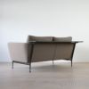 Vitra（ヴィトラ） / Suita Sofa 2-Seater back cushion Classic（ スイタ ソファ 2シーター バック クッション クラシック）トレー付き / Dumet 17 sand melange / ベーシックダーク脚・パウダーコート仕上げ