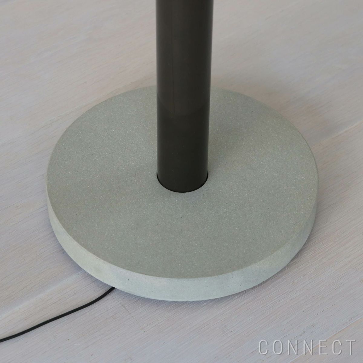 FLOS（フロス） / BELLHOP F（ベルホップF） / 全3色 / フロアランプ