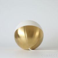 Louis Poulsen（ルイスポールセン） / VL Studio（ステュディオ） テーブル / フロア 250 / 真鍮