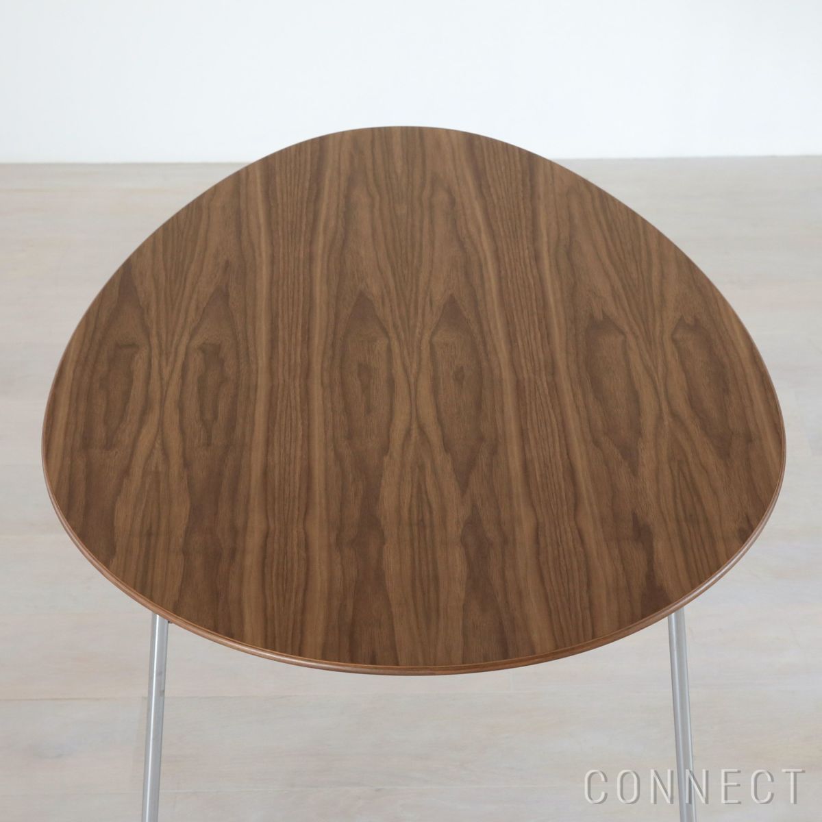 FRITZ HANSEN（フリッツ・ハンセン） / EGG TABLE（エッグテーブル） / ウォルナット / クローム脚
