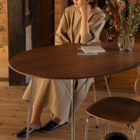 FRITZ HANSEN（フリッツ・ハンセン） / EGG TABLE（エッグテーブル） / ウォルナット / クローム脚