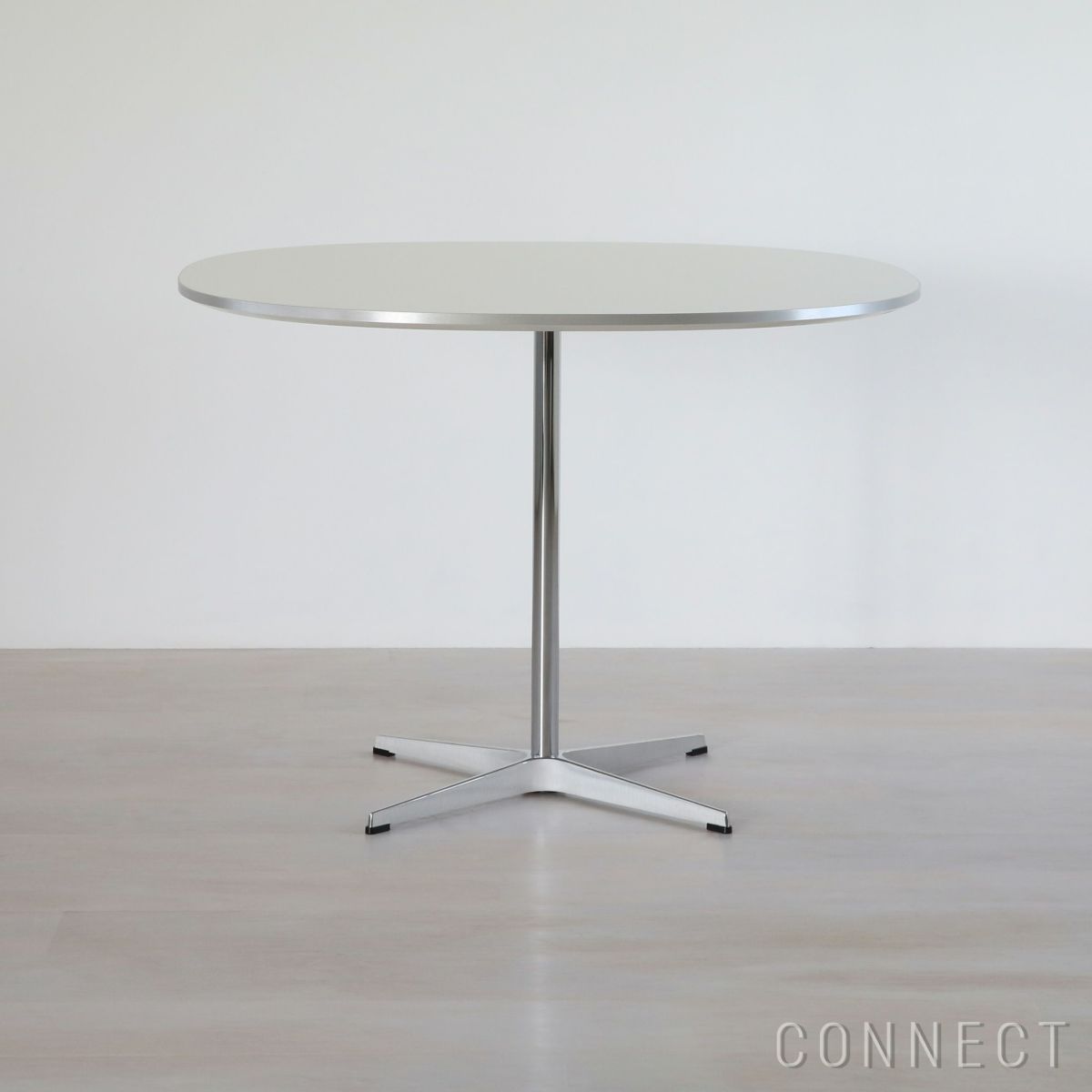 FRITZ HANSEN（フリッツ・ハンセン） / TABLE SERIES（テーブルシリーズ）A603 / スーパー円テーブル / ホワイト / クローム脚