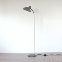 FRITZ HANSEN（フリッツ・ハンセン） / KAISER idell（カイザー・イデル） / Super フロアランプ チルト機能付き イージーグレー / 真鍮