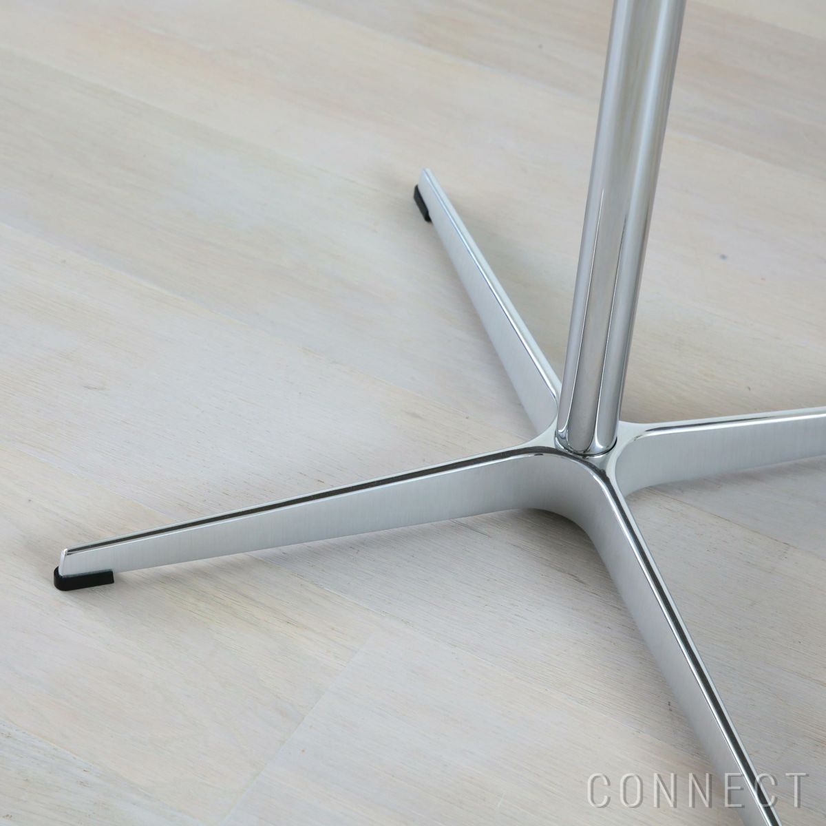 FRITZ HANSEN（フリッツ・ハンセン） / TABLE SERIES（テーブルシリーズ）A603 / スーパー円テーブル / グレー / クローム脚 / Φ100cm