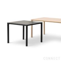 FREDERICIA（フレデリシア） / Piloti Wood Coffee Table（ピロッティウッドコーヒーテーブル） / Model 6705 / オーク材・ラッカー仕上げ / ブラック塗装 / 46.5×39