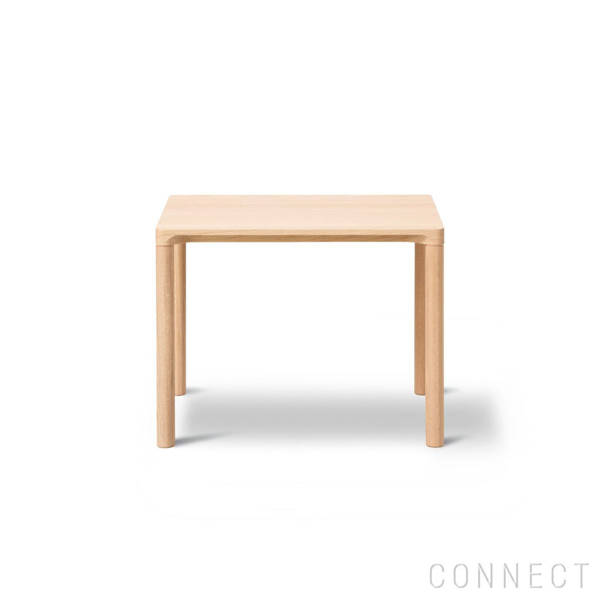 FREDERICIA（フレデリシア） / Piloti Wood Coffee Table（ピロッティウッドコーヒーテーブル） / Model 6705 / オーク材・ライトオイル仕上げ / 46.5×39