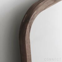 FREDERICIA（フレデリシア） / SILHOUETTE MIRROR（シルエットミラー） / Model 8322 / ウォルナット材・オイル仕上げ / 70×70