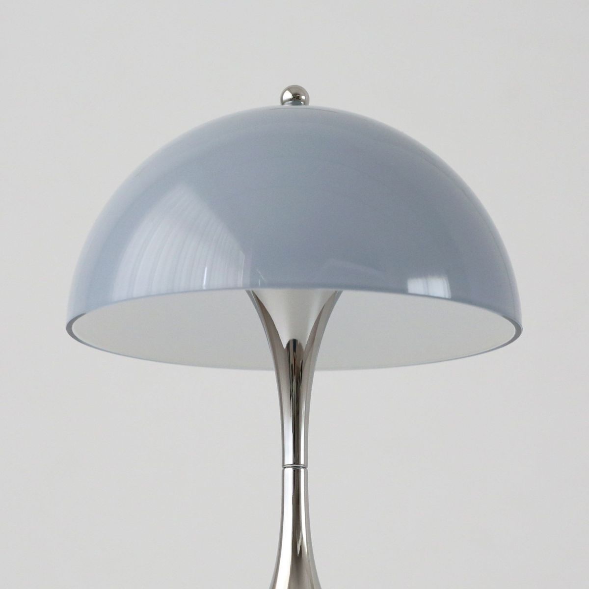 Louis Poulsen（ルイスポールセン） / Panthella 160 Portable V3（パンテラ 160 ポータブル） / オパール×クローム / 全2色 / テーブルランプ