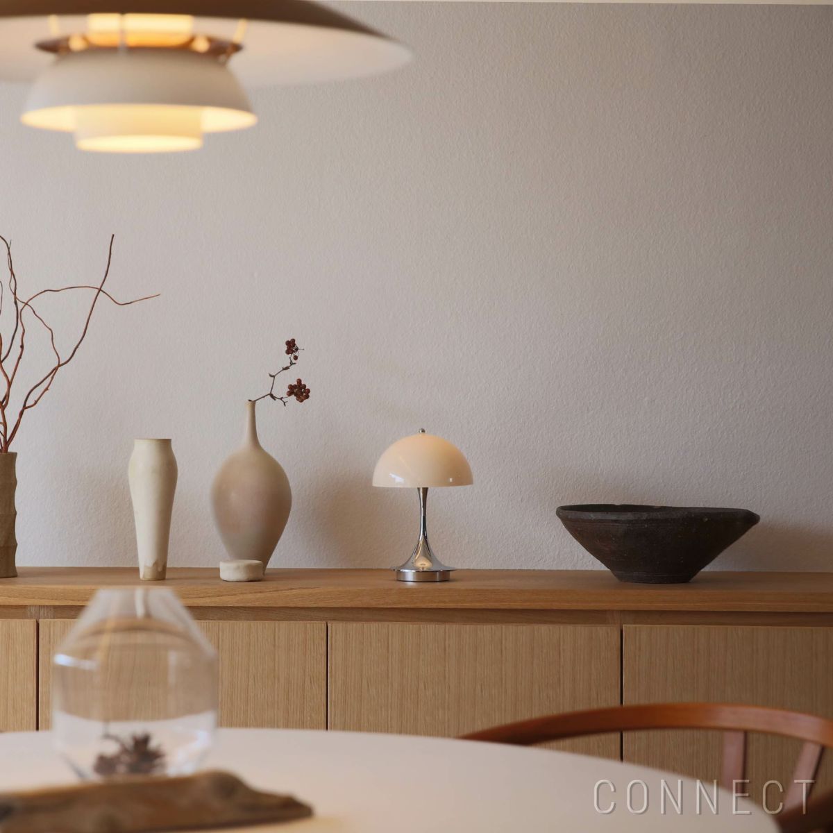 Louis Poulsen（ルイスポールセン） / Panthella 160 Portable V3（パンテラ 160 ポータブル） / オパール×クローム / 全2色 / テーブルランプ