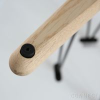 CARL HANSEN & SON （カール・ハンセン＆サン） E020 / EMBRACE TABLE / オーク材・ソープ仕上げ・ホワイトラミネート・ブラック脚 / φ110cm / ダイニングテーブル