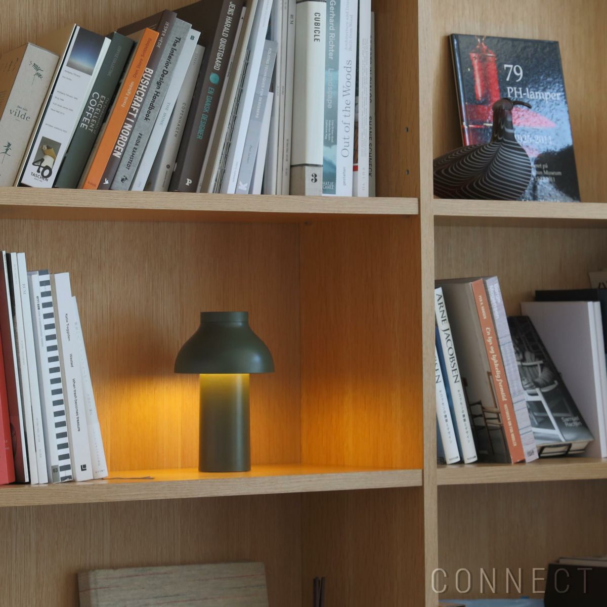 HAY（ヘイ） / PC PORTABLE（PCポータブル） / リサイクル仕様 / オリーブ / テーブルランプ