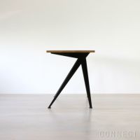 Vitra（ヴィトラ） / Compas Direction（コンパス ディレクション） / ナチュラルオーク・オイル仕上げ / ディープブラック / デスク