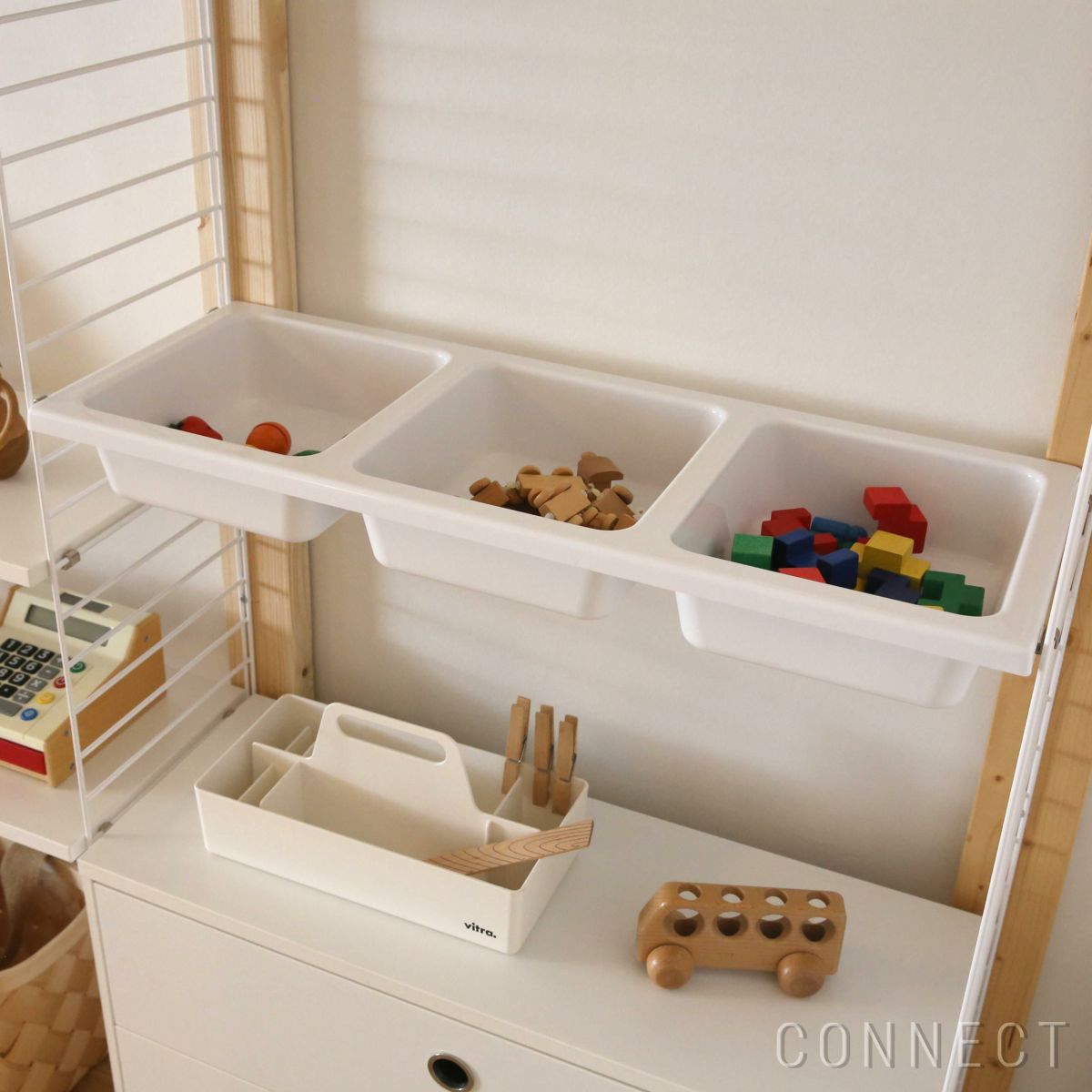 String（ストリング） / ストリング システム / チェスト＋フロアパネル / H200×W160×D30 / ホワイト / 壁面収納